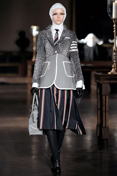 Look 15
